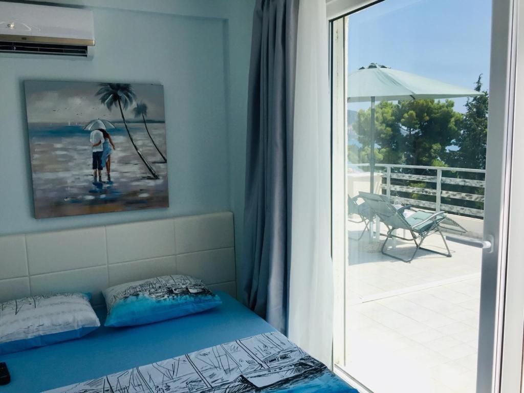 Seafront With Private Terrace Appartement
