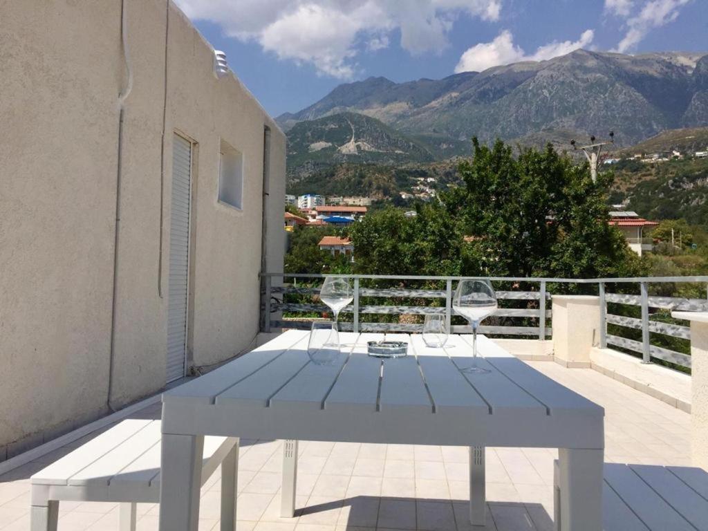 Seafront With Private Terrace Apartament *