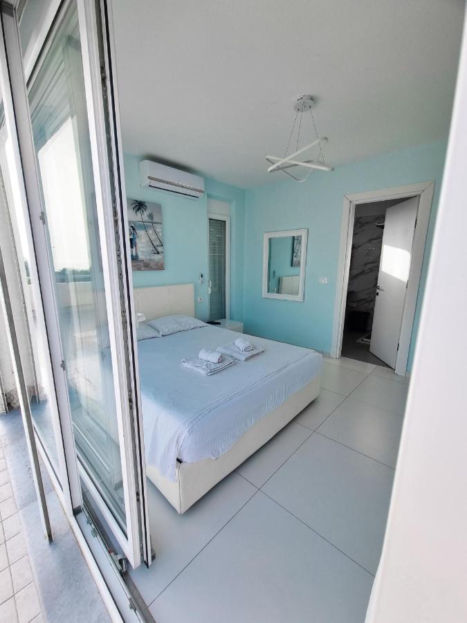 Seafront With Private Terrace *